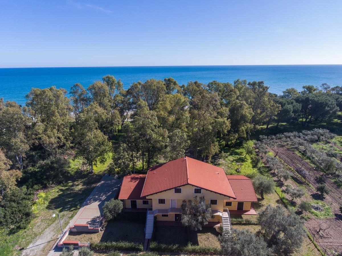 Residence Torretta Beach Crucoli Екстериор снимка